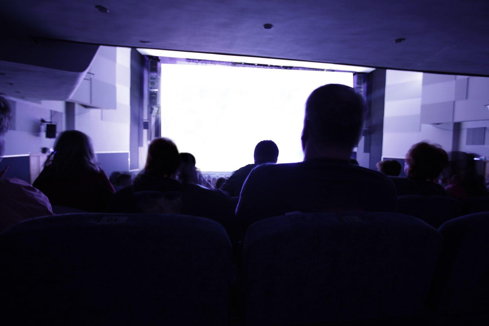 Deira's Top Theatre Venues Host International Performances and Cinema