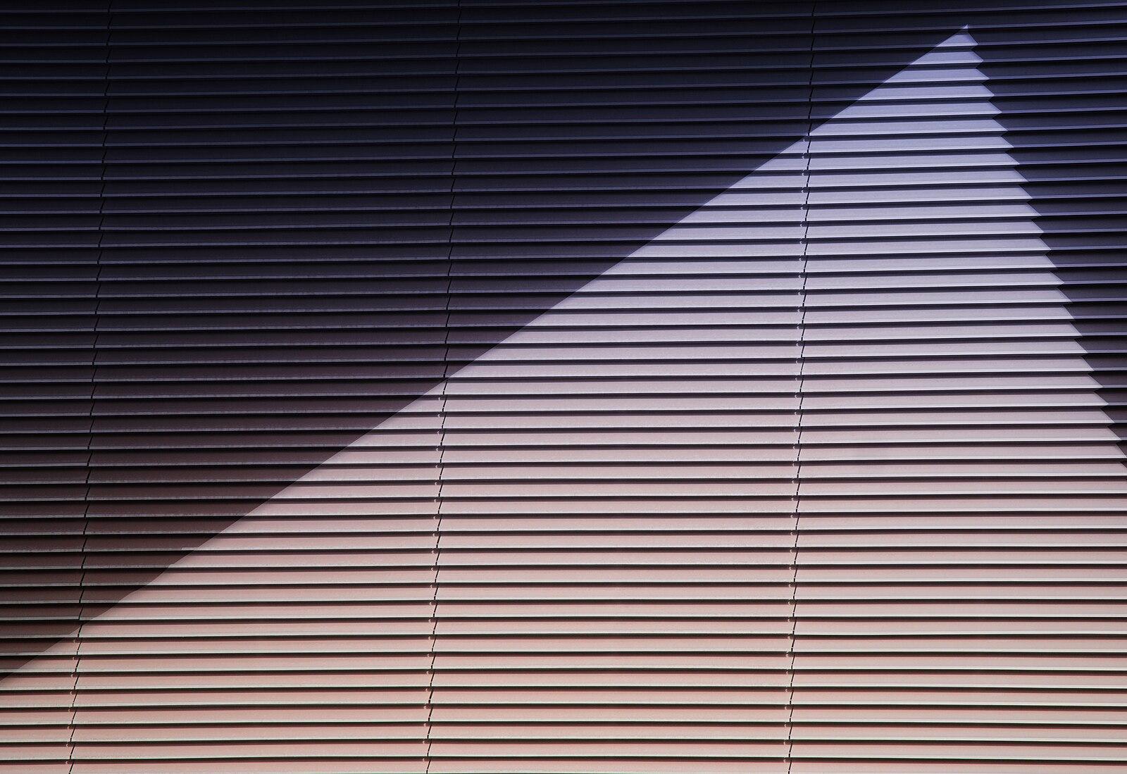 Dubai building shadow (Unsplash)