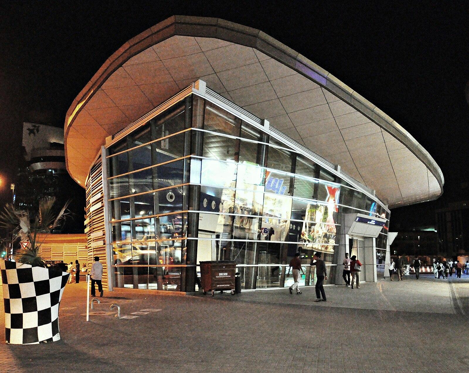 Metro en dubai 2011 (2)